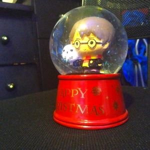 Harry Potter Christmas snow globe